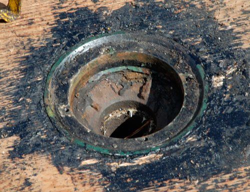 This is an existing drain that was prepared to attache a rubber membrane to it. Most of the times this where a roof fail. This is an existing drain that was prepared to attache a rubber membrane to it. Most of the times this where a roof fail.